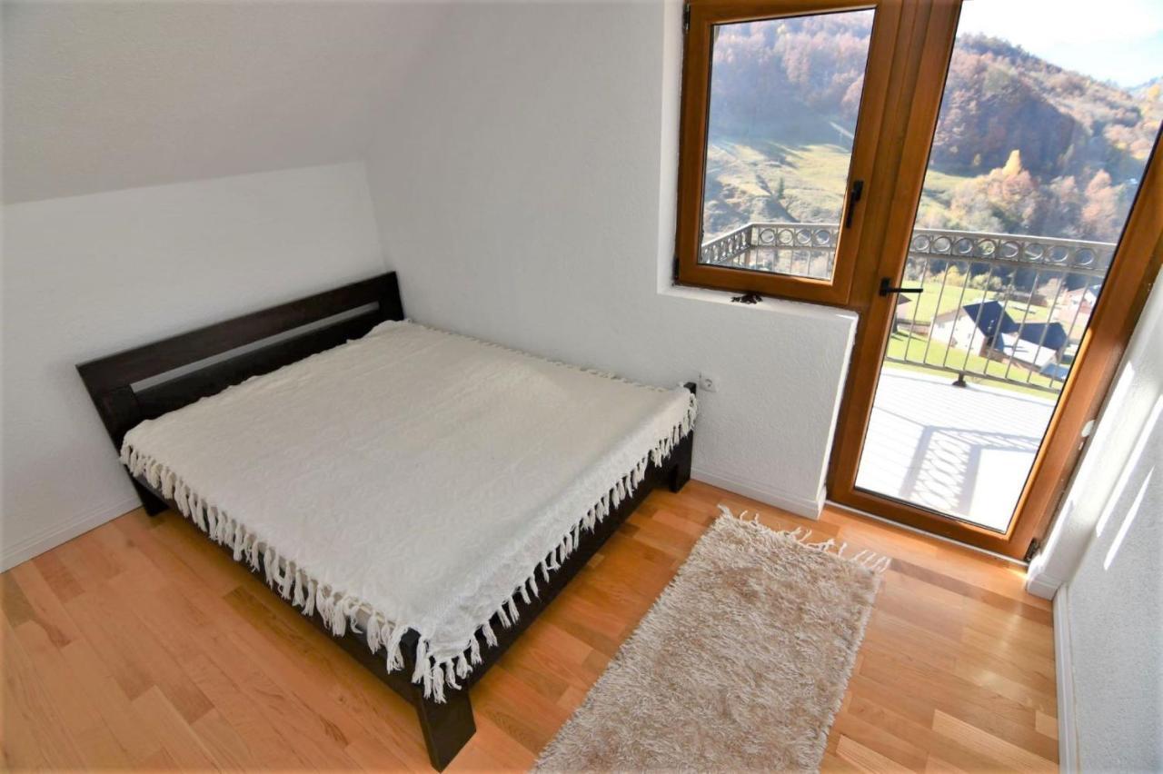 1060 Meet Eat Hike & Tour Holiday home *